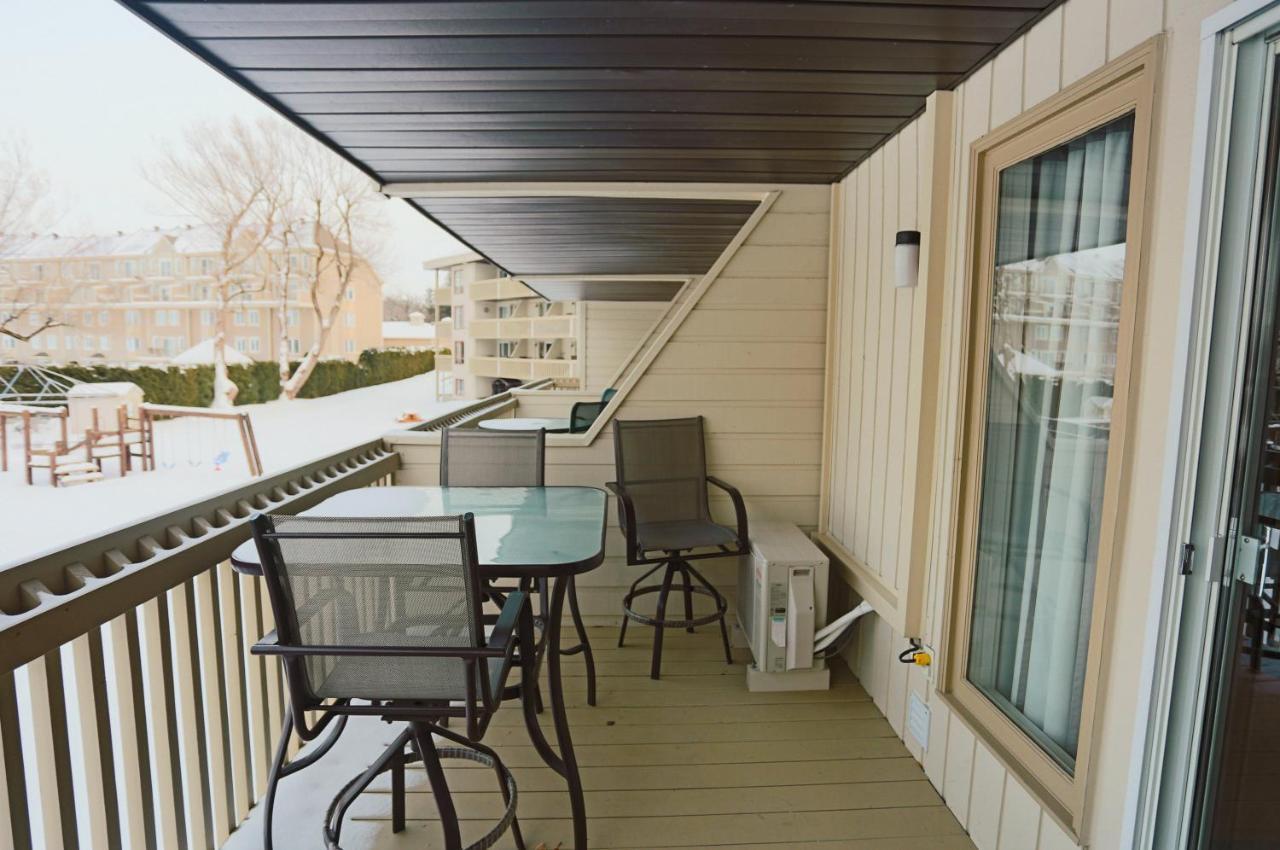 Magog Waterfront Condo Екстериор снимка