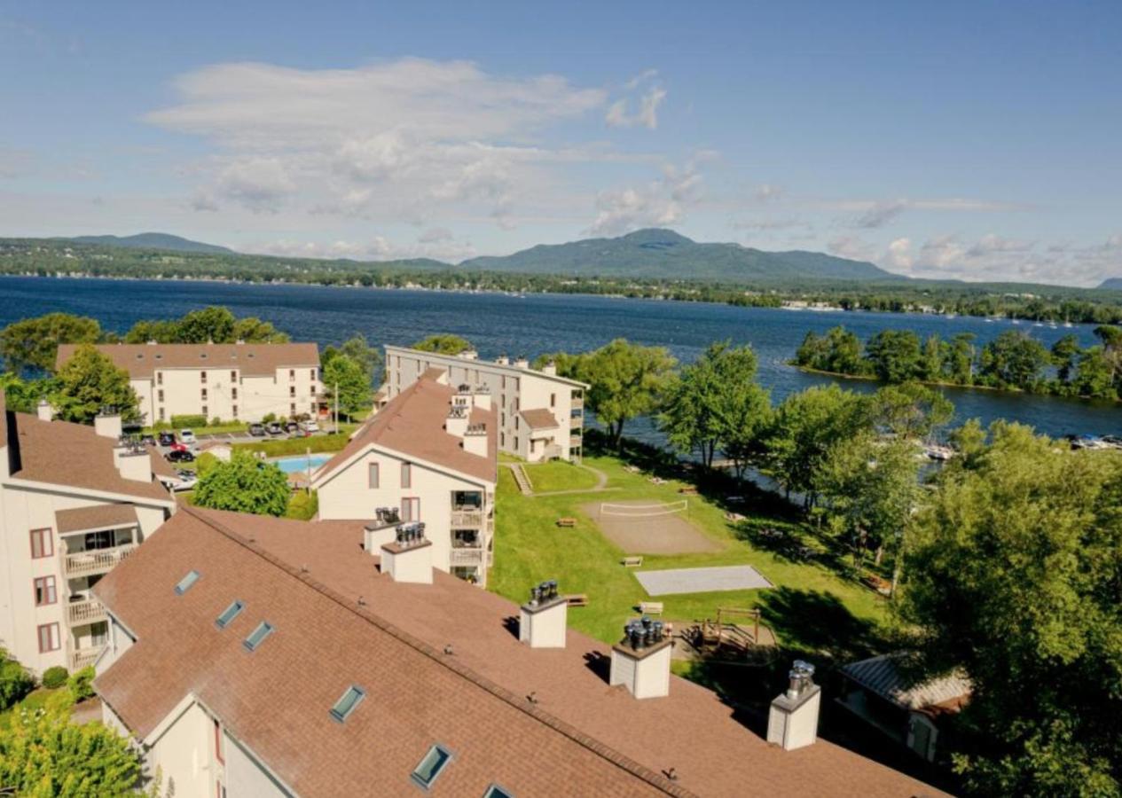 Magog Waterfront Condo Екстериор снимка