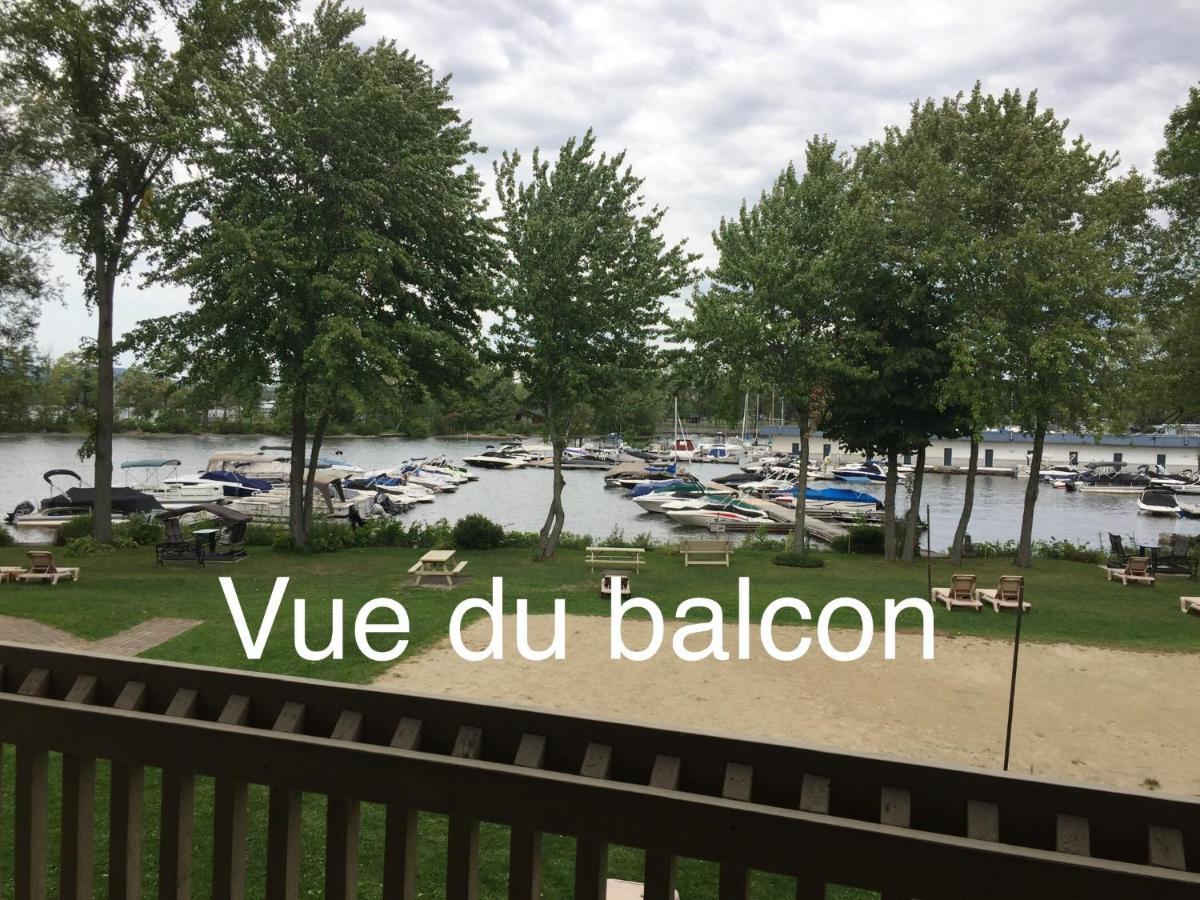 Magog Waterfront Condo Екстериор снимка